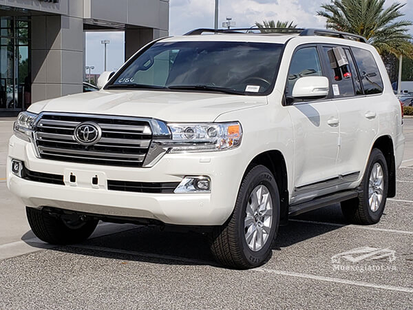 gia-xe-toyota-land-cruiser-200-2019-muaxegiatot-vn