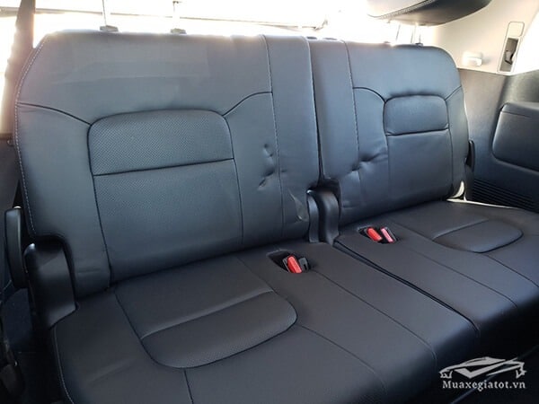 hang-ghe-thu-ba-tren-toyota-land-cruiser-200-2019-muaxegiatot-vn