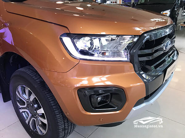 den-truoc-ford-ranger-2020-wildtrak-4-4-bi-tubo-Xetot-com-1