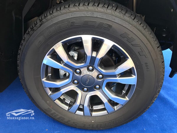 mam-xe-ford-ranger-wildtrak-2-0-bi-turbo-2020-Xetot-com