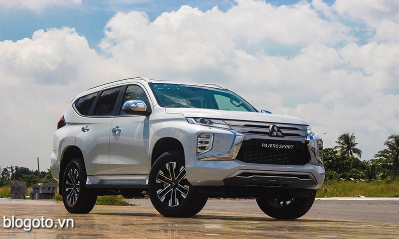 gia-xe-mitsubishi-pajero-sport-2021-blogoto-vn