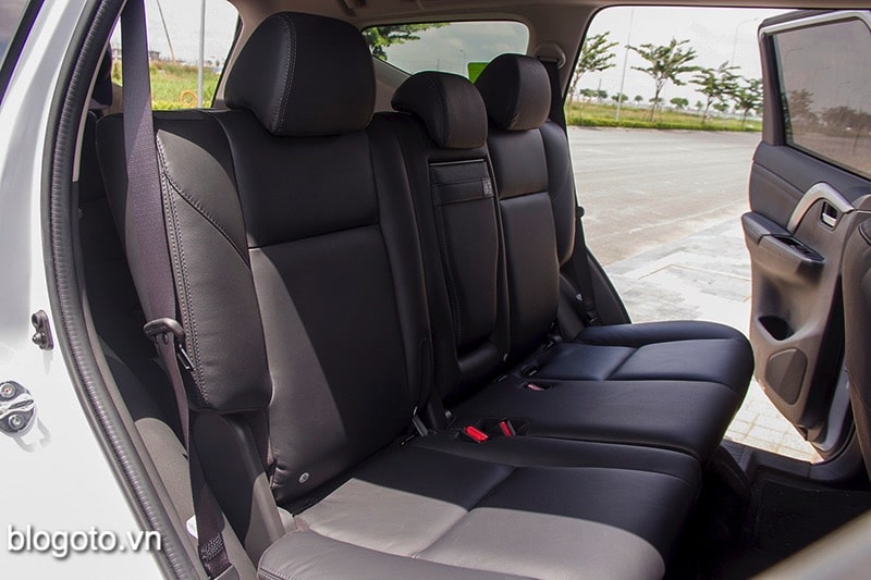 hang-ghe-thu-2-xe-mitsubishi-pajero-sport-2021-blogoto-vn