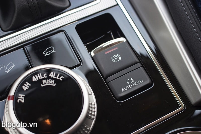 phanh-tay-tu-dong-xe-mitsubishi-pajero-sport-2021-blogoto-vn
