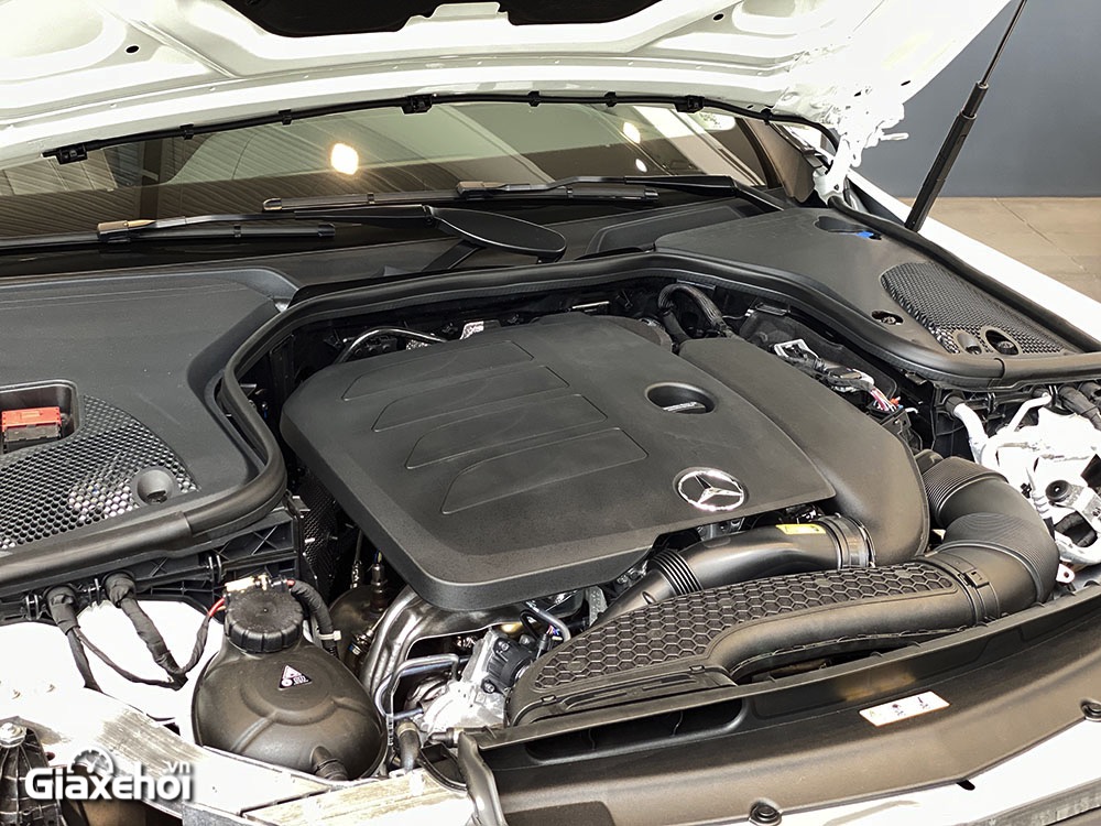dong-co-xe-mercedes-e180-2021-2022-giaxehoi-vn-24