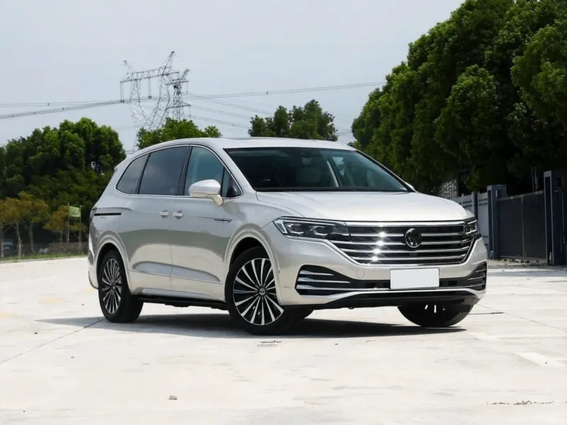 Giá xe Volkswagen Viloran 2024